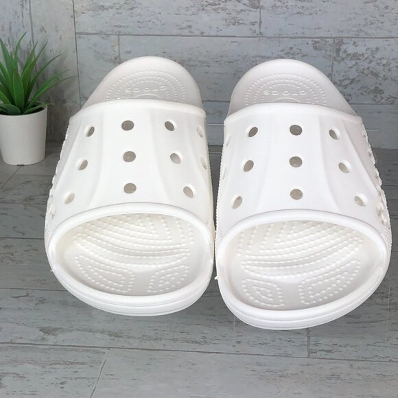 Crocs All White Baya Slides Slippers Sandals Mens size 7 /‎ Womens size 9 - Picture 2 of 8